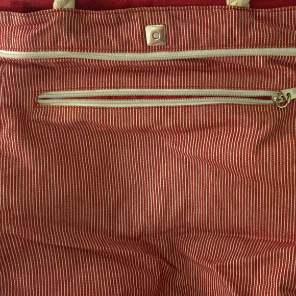 Betsey Johnson Betseyville Weekender Bag Reversible - Picture 9 of 10